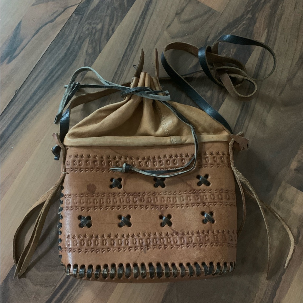 VINTAGE leather bucket bag